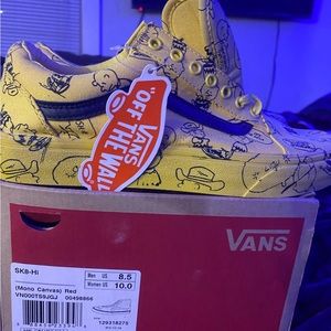 Brand new never worn yellow and black Vans peanut edition size 7 youth